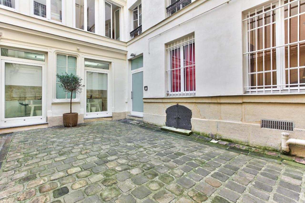 43- Parisien Flat Boulevards Экстерьер фото